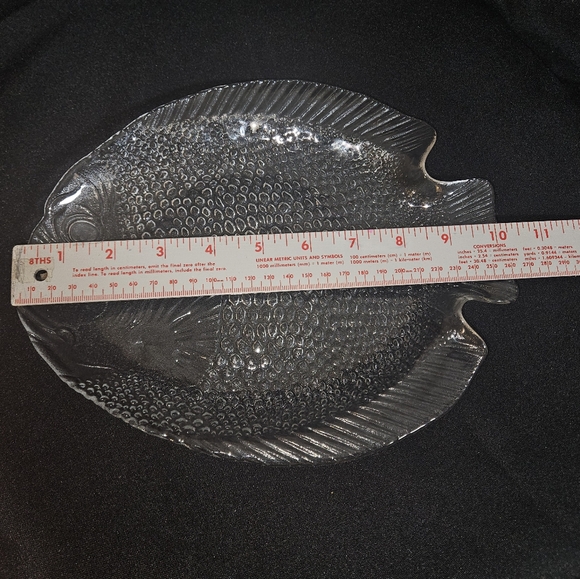 Arcoroc France clear glass fish plate Impressed textured Vintage 8.5" x10" Decor - Picture 10 of 15